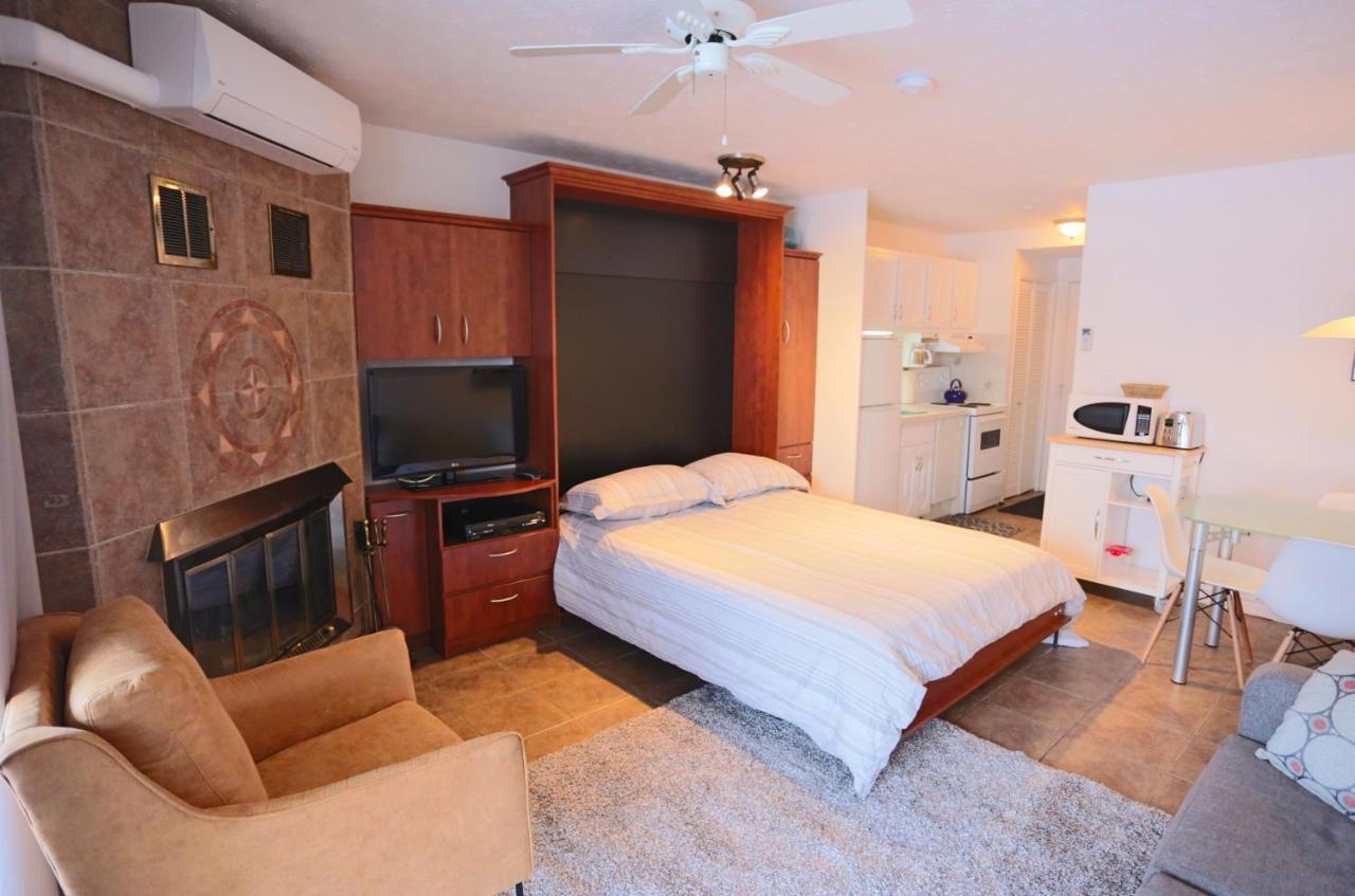 Magog Waterfront Condo Экстерьер фото