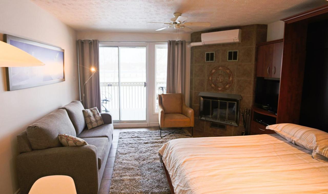 Magog Waterfront Condo Экстерьер фото